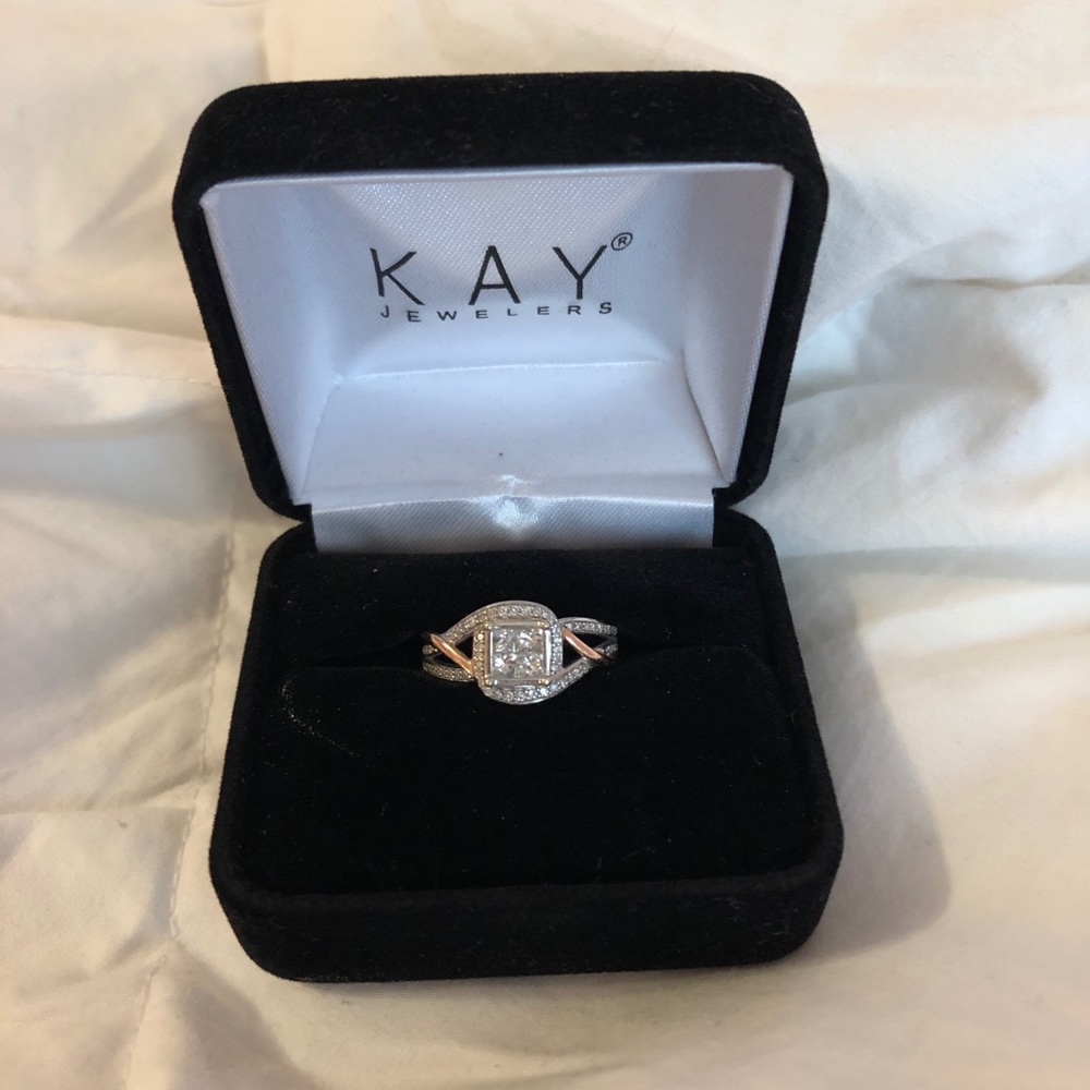 KAY Jewelers 10K Diamond Ring - Picture 2 of 7
